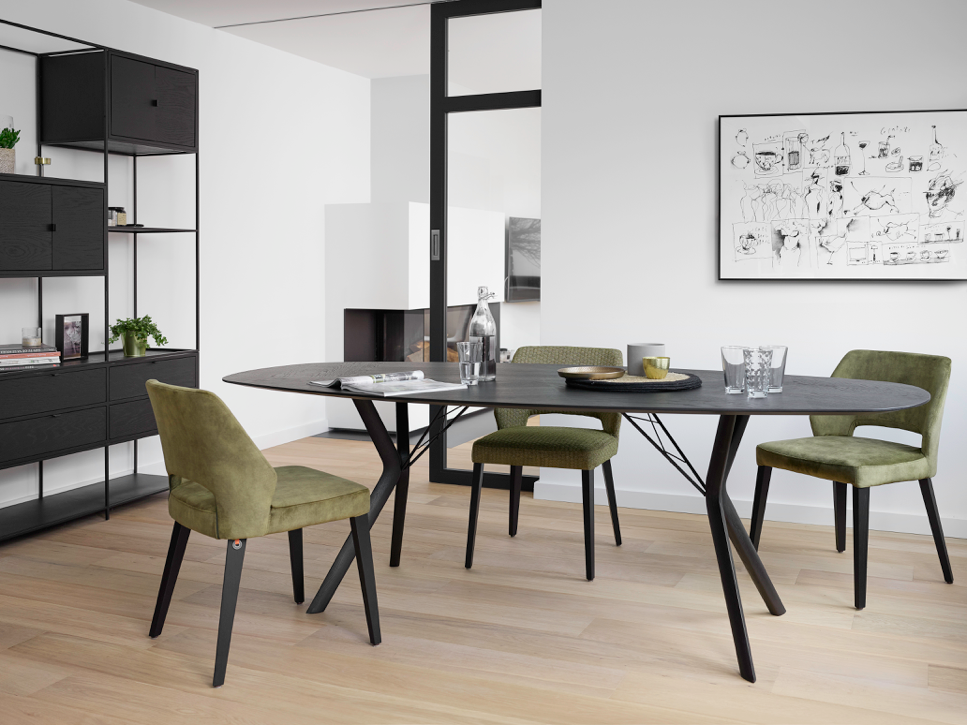 Mobitec Eclipse oval dining table with black tabletop